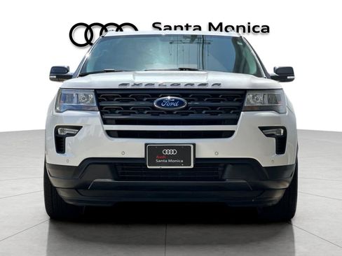 Used 2019 Ford Explorer XLT w/ Equipment Group 202A FWD image 10