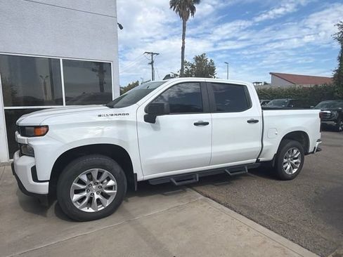 Used 2022 Chevrolet Silverado 1500 Custom w/ LPO, Dark Essentials Package RWD image 2