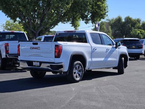 Used 2024 GMC Sierra 1500 SLT AWD/4WD image 4