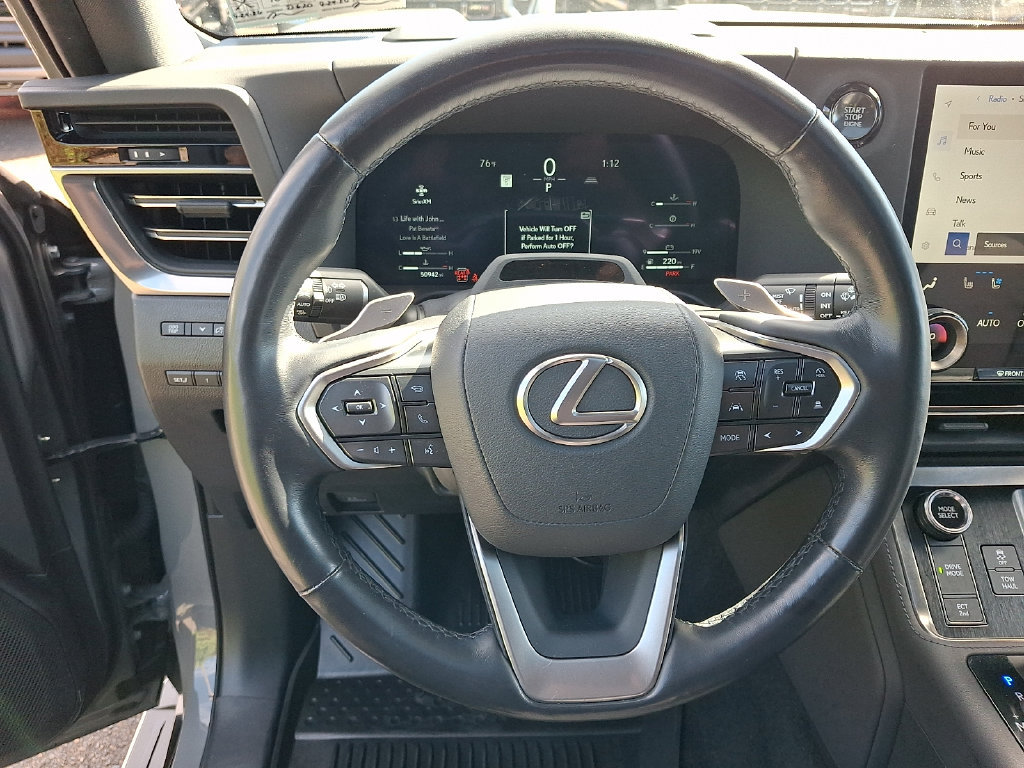 Used 2024 Lexus GX 550 w/ Accessory Package (2T) AWD/4WD image 19