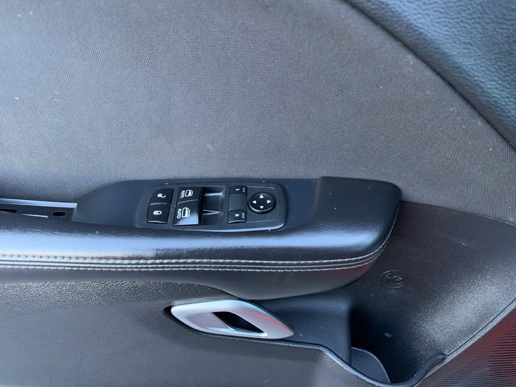 Used 2019 Dodge Challenger SXT w/ Driver Convenience Group RWD image 11