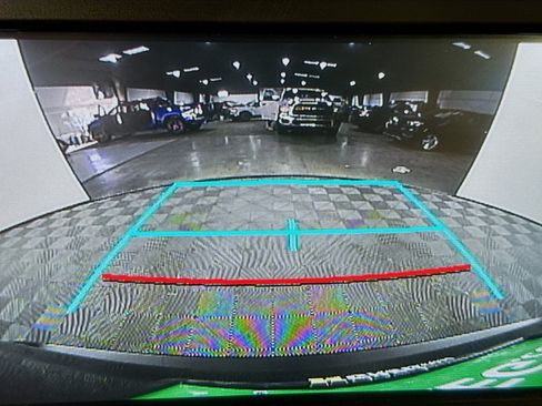 Used 2019 Toyota RAV4 XLE Premium image 18