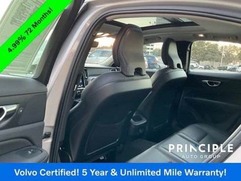 Certified 2025 Volvo S60 B5 Core image 25