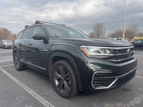 Used 2021 Volkswagen Atlas SE image 2