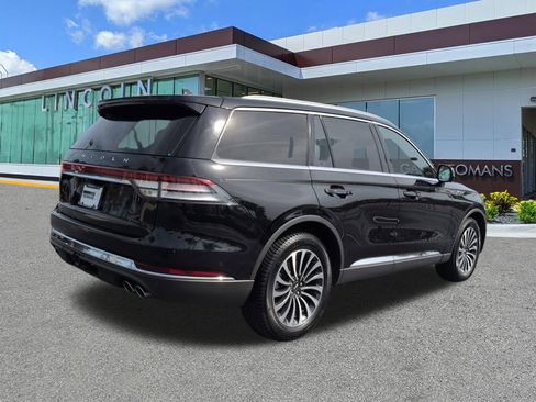 Used 2023 Lincoln Aviator Reserve w/ Equipment Group 201A AWD/4WD image 5