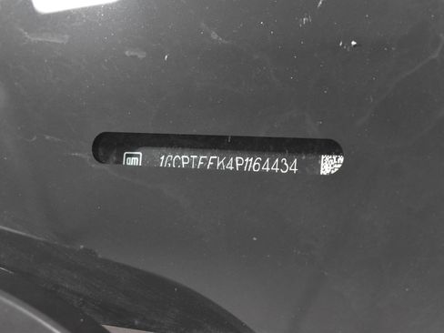 Used 2023 Chevrolet Colorado Trail Boss w/ LPO, Dark Essentials Package image 33