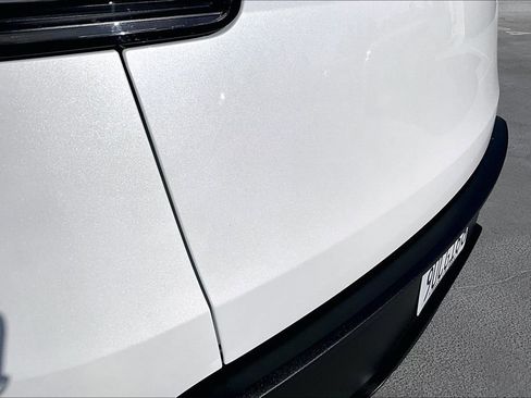 Used 2026 Tesla Model Y 2WD image 22