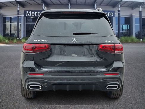 Certified 2023 Mercedes-Benz GLB 250 4MATIC image 5