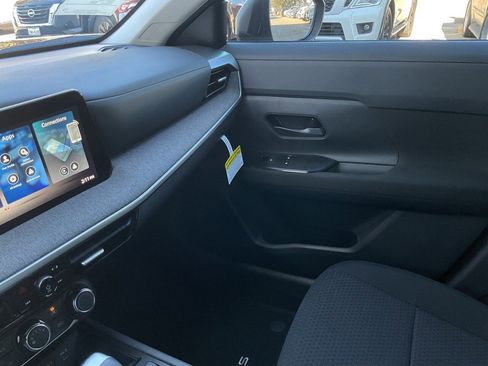 New 2026 Nissan Kicks S image 36