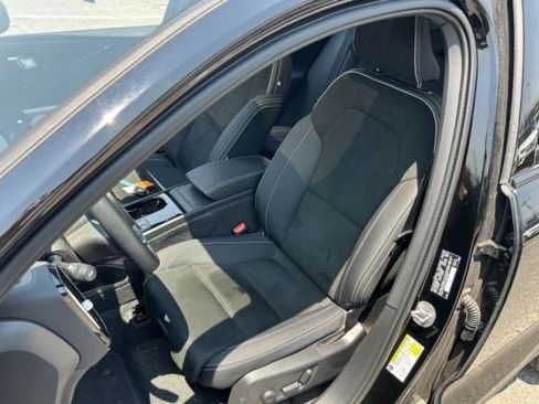 Used 2023 Volvo C40 P8 Recharge Ultimate AWD/4WD image 2