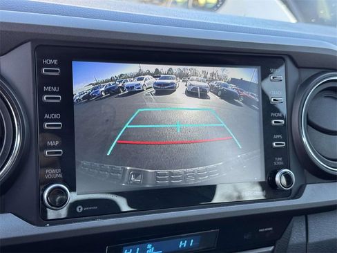 Used 2023 Toyota Tacoma TRD Sport image 4