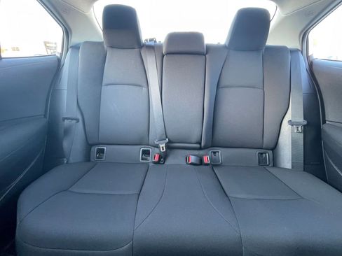 Used 2025 Toyota Corolla LE image 37