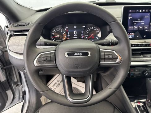 Used 2024 Jeep Compass Latitude AWD/4WD image 26