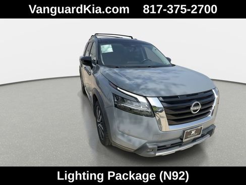 Used 2023 Nissan Pathfinder Platinum w/ Lighting Package (N92) AWD/4WD image 3