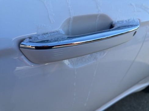 Used 2024 Jeep Grand Cherokee Overland w/ Trailer Tow Package image 2