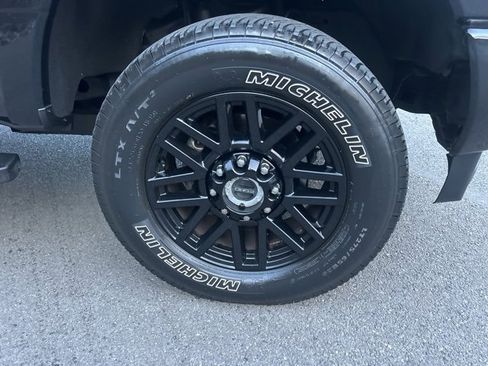 Used 2019 Ford F250 Lariat image 4