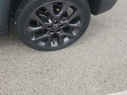 Used 2019 Jeep Compass High Altitude AWD/4WD image 11