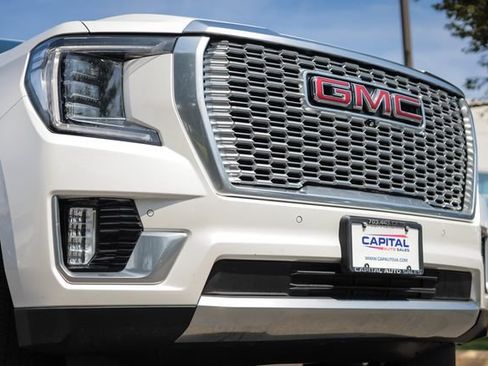 Used 2021 GMC Yukon XL Denali w/ Denali Premium Package AWD/4WD image 21