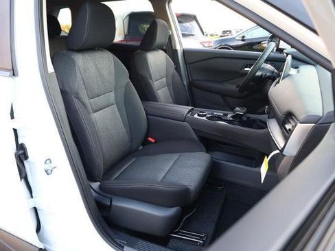 New 2026 Nissan Rogue SV image 24