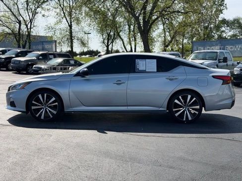 Used 2022 Nissan Altima 2.5 SR FWD image 4