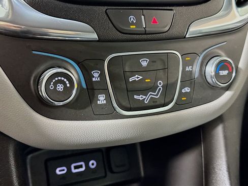 Certified 2024 Chevrolet Equinox LS w/ LS Convenience Package FWD image 14