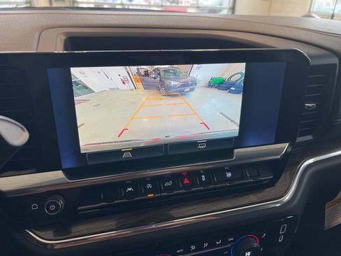 Used 2023 Chevrolet Silverado 1500 LT image 17