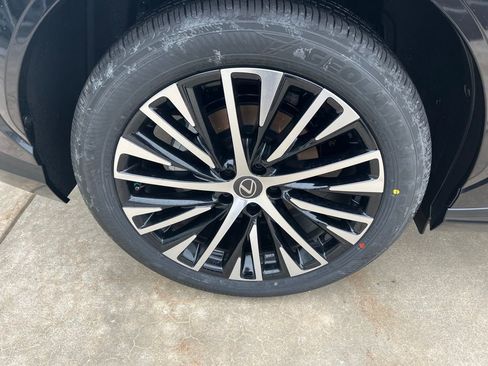 New 2026 Lexus RZ 450e AWD image 6