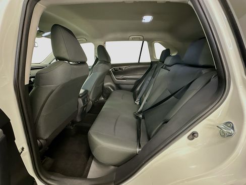 Used 2025 Toyota RAV4 LE AWD/4WD image 29
