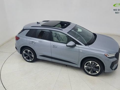 Used 2024 Audi Q4 e-tron Prestige AWD/4WD image 75
