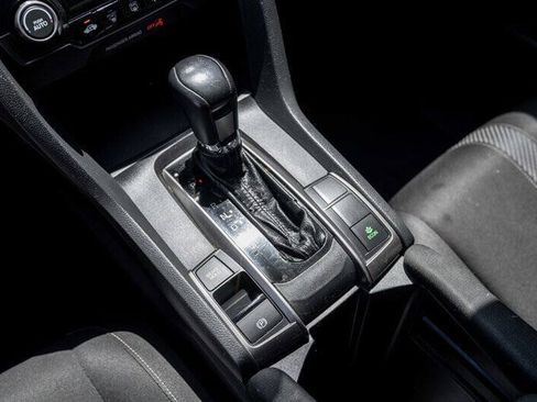 Used 2018 Honda Civic Sport image 15