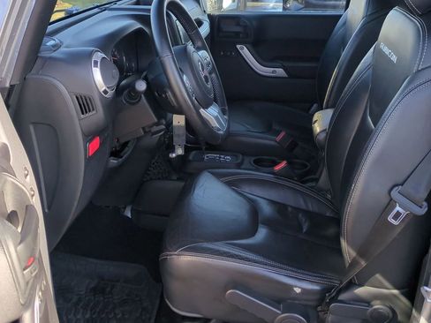 Used 2016 Jeep Wrangler Unlimited Rubicon image 18