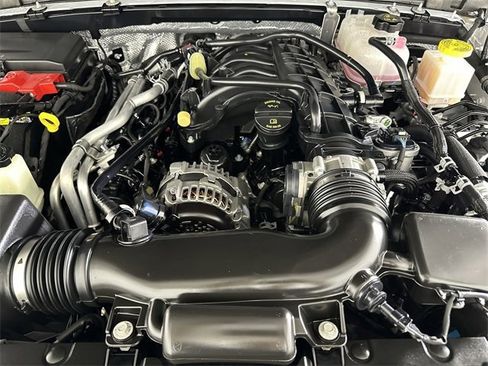 Used 2025 Jeep Gladiator Rubicon w/ Convenience Group image 31