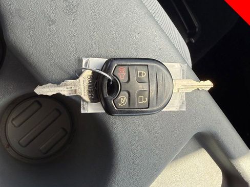 Used 2012 Ford F150 XLT w/ XTR Pkg image 4