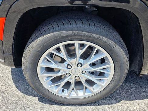 Used 2021 Jeep Grand Cherokee L Summit w/ Advanced Protech Group IV AWD/4WD image 9