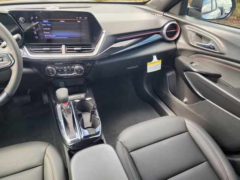 New 2026 Chevrolet Trax RS w/ Sunroof Package FWD image 19