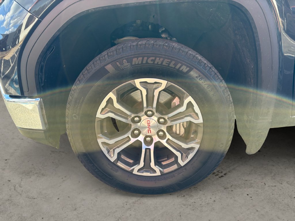 Used 2025 GMC Sierra 1500 SLT AWD/4WD image 14