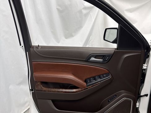 Used 2018 Chevrolet Tahoe Premier w/ Max Trailering Package RWD image 12