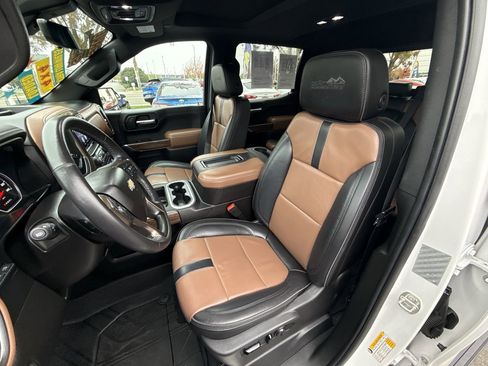 Used 2019 Chevrolet Silverado 1500 High Country w/ Technology Package image 19