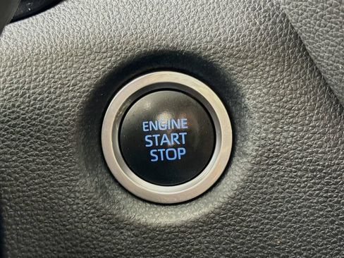 Used 2022 Toyota Corolla SE FWD image 28