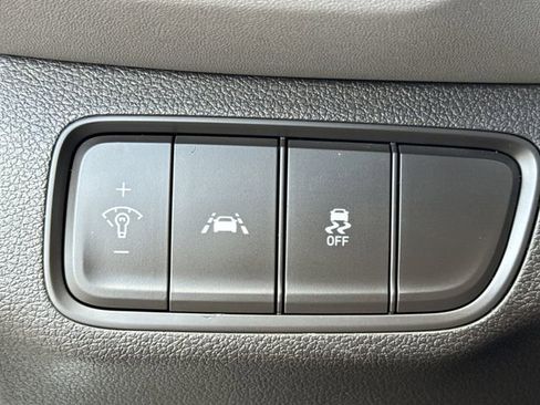 Used 2020 Hyundai Santa Fe SE FWD image 30