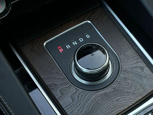 Used 2017 Jaguar F-PACE S AWD/4WD image 38