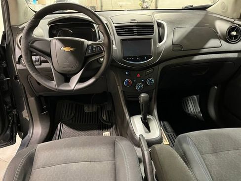Used 2016 Chevrolet Trax LS FWD image 19