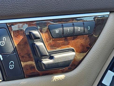 Used 2013 Mercedes-Benz C 300 Sport image 30