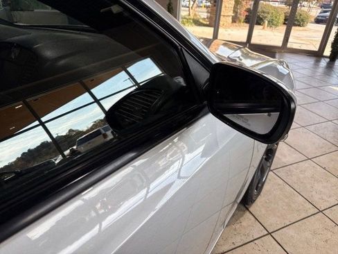 Used 2023 Chrysler 300 S image 12