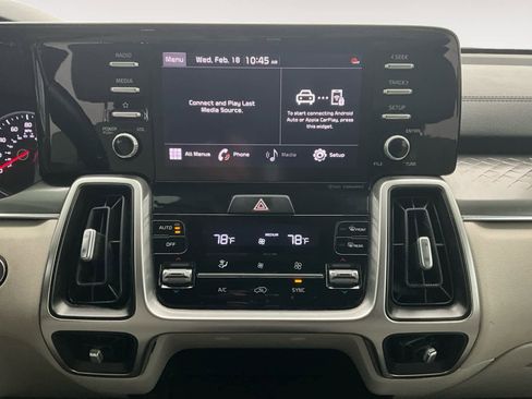 Used 2021 Kia Sorento S image 18