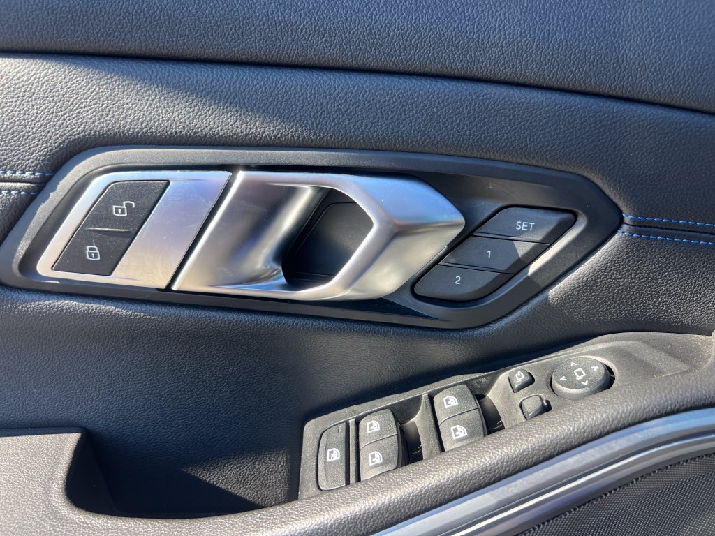 Used 2020 BMW M340i RWD image 21