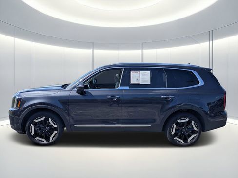 Used 2025 Kia Telluride S image 6