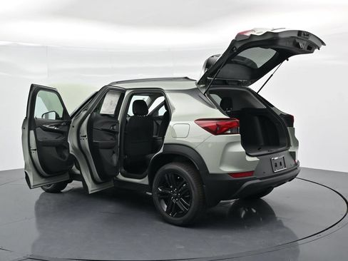 New 2026 Chevrolet TrailBlazer LT w/ Midnight Edition FWD image 43