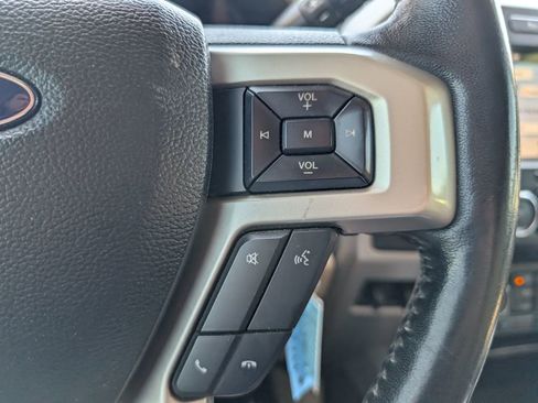 Used 2019 Ford F250 Lariat w/ Lariat Value Package image 13