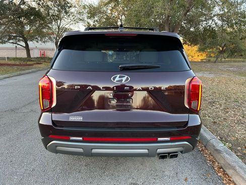 Used 2024 Hyundai Palisade Limited image 4